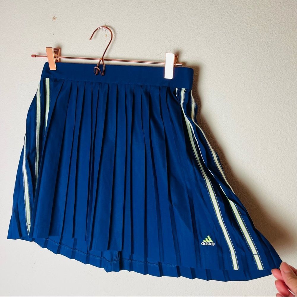 EUC Vintage adidas Navy Pleated Tennis Skirt  - Small - Picture 2 of 6